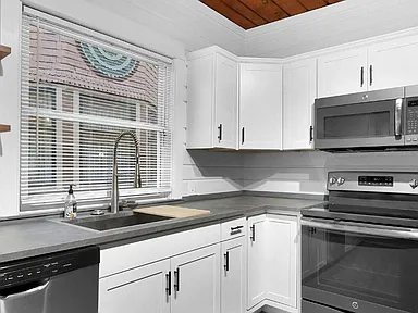 Kitchen 3