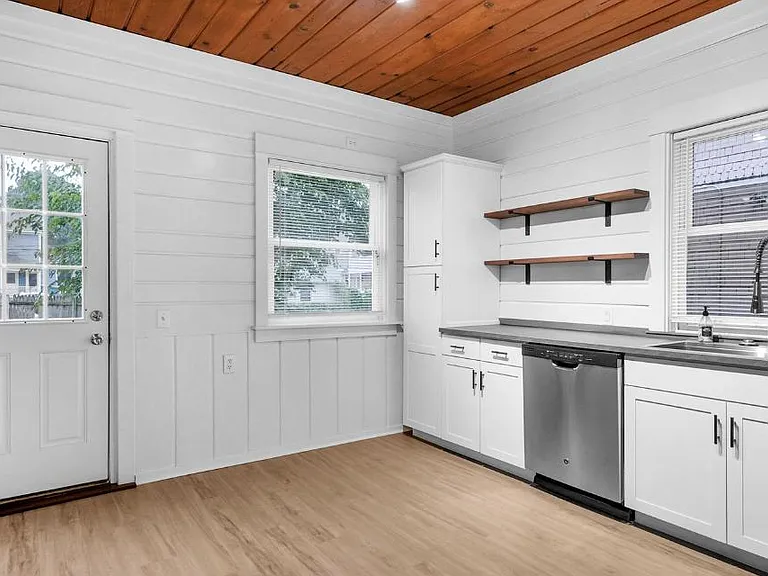 Kitchen 4